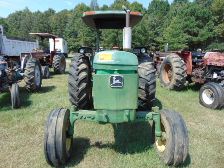 john-deere-2640-image-2