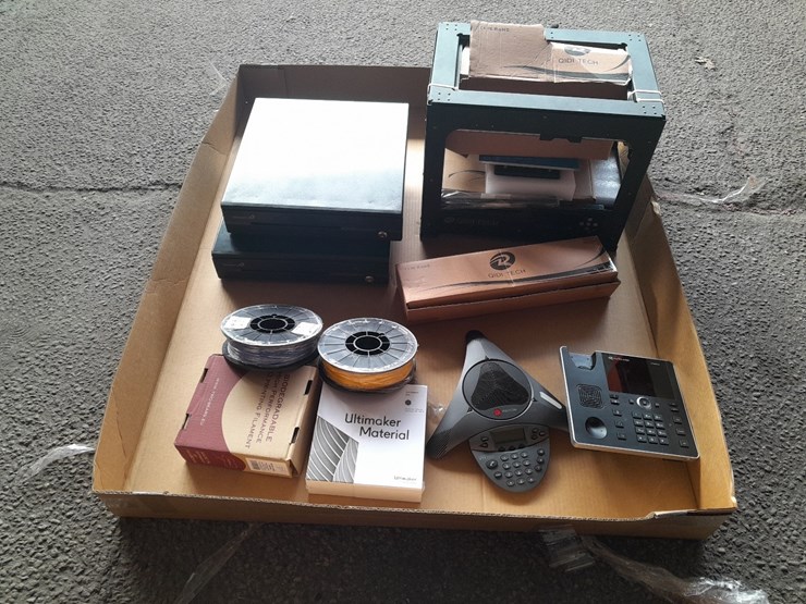 lot#---qidi-3d-printer-and-printer-filament-image-1