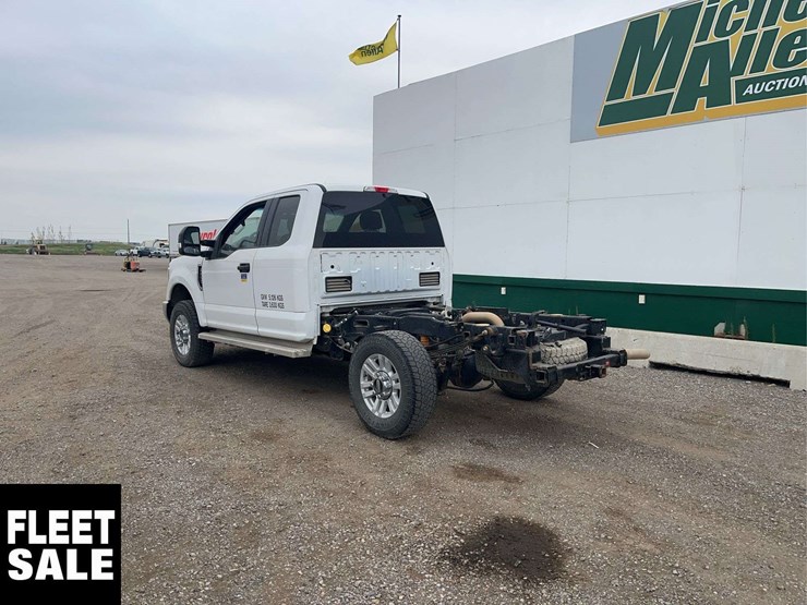 2019-ford-f350-image-2