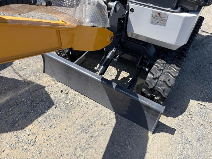 yanmar-ire20-mini-excavator-image-7