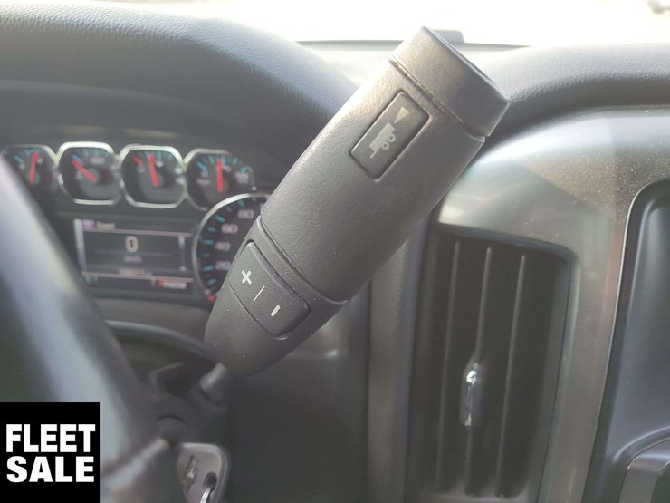 2015-chevrolet-silverado-1500-image-11