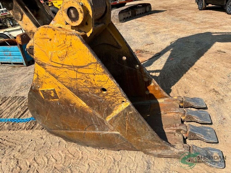 caterpillar-345b-image-2