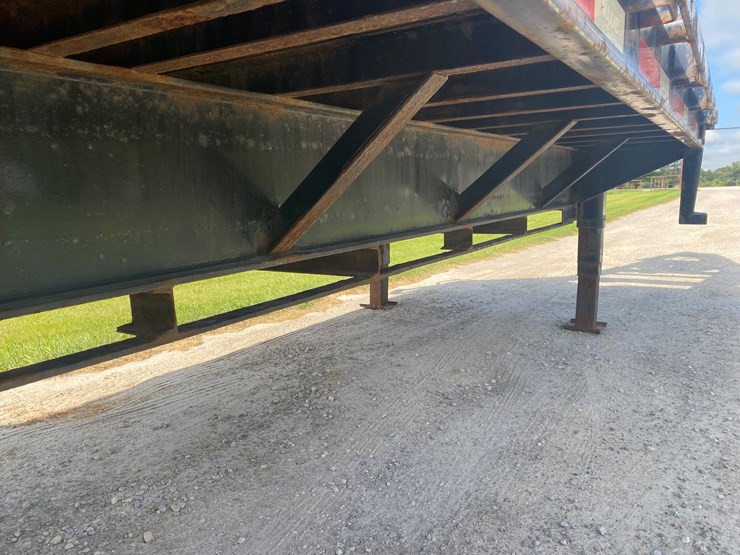 #3010-•-2017-32'-gooseneck-trailer-(helenville,-wi)-(has-wi-title)-image-6