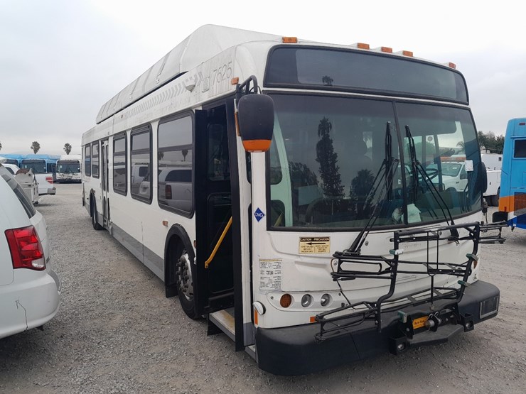 lot#--2007-new-flyer-c40lfr-transit-bus-image-1