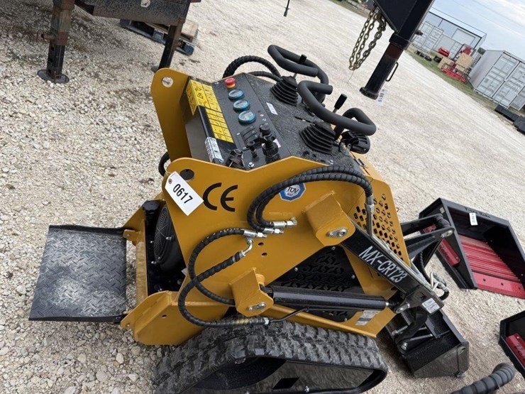 agt-mx-crt23,-gas-powered-stand-on-skid-steer.-image-3