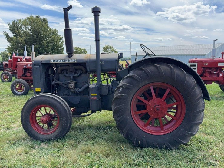 mccormick-deering-w-30-image-7
