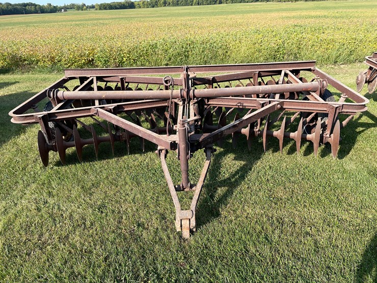12'-disc-image-2