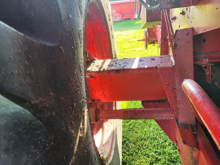 case-ih-1480-image-19