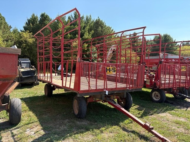 9x16'-hay-rack-on-gear-image-3
