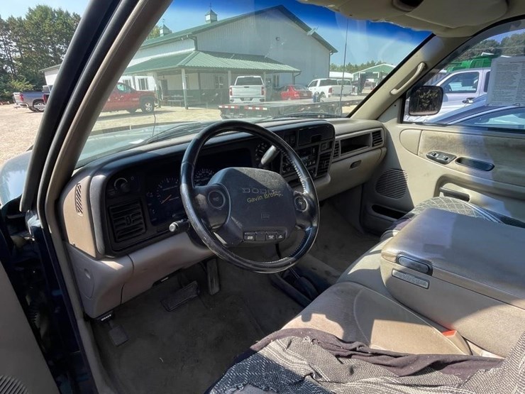 1996-dodge-ram-1500-image-12