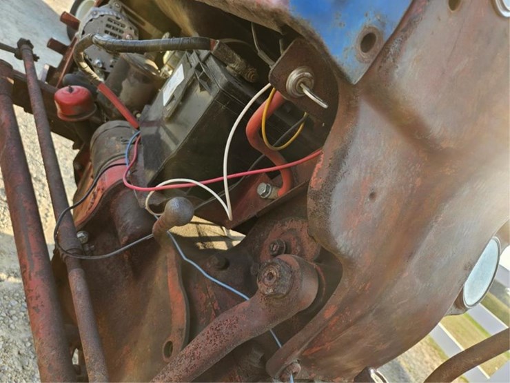 1951-ford-8n-image-22