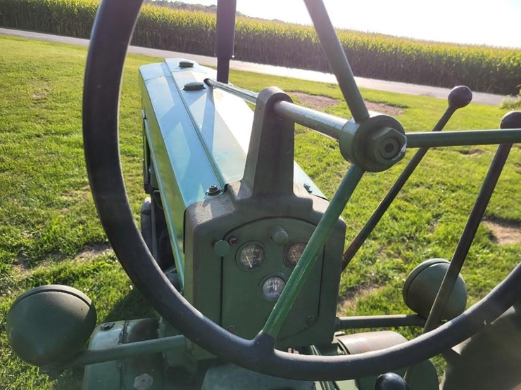 john-deere-50-image-37