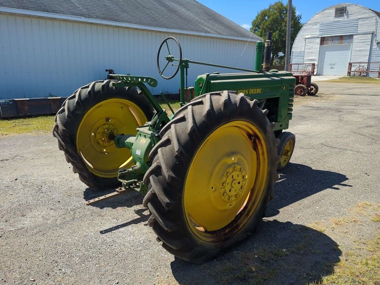 john-deere-b-image-5