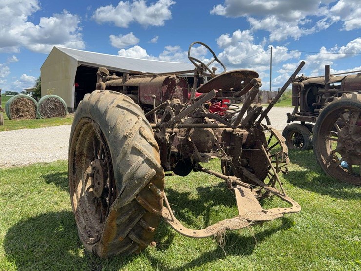 farmall-f-20-image-5