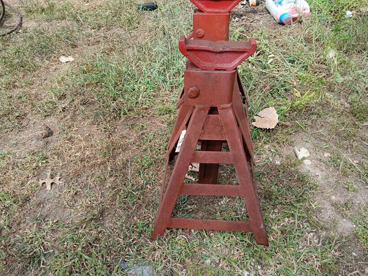 2-jack-stands-image-4