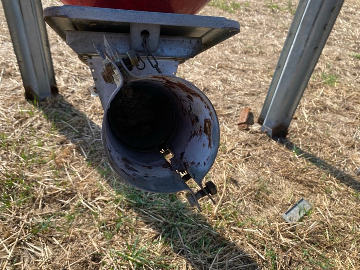 brock-feed-bin-image-11