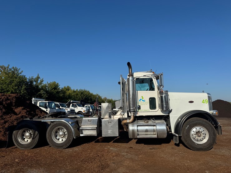 2013-peterbilt-389k-image-7