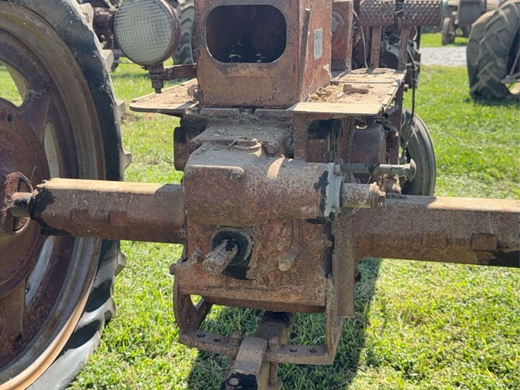 farmall-c-image-46