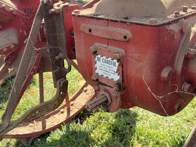 farmall-f-12-image-26