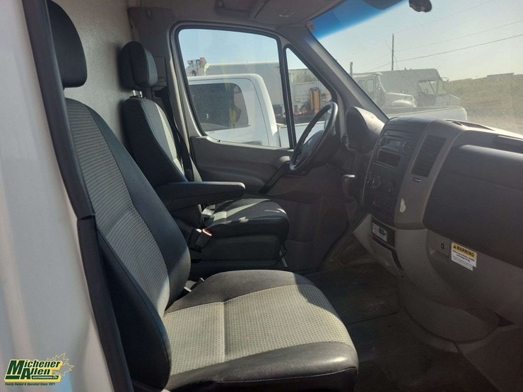 2007-dodge-sprinter-2500-image-11