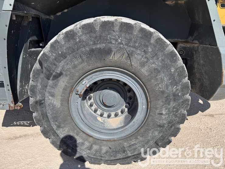 2014-liebherr-l550ind-image-9