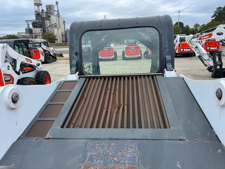 2019-bobcat-t630-image-18