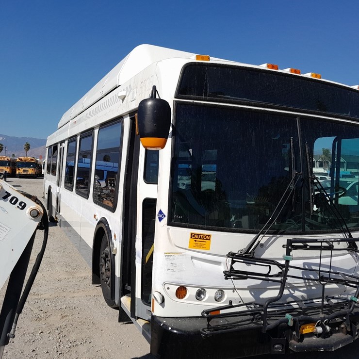 LOT#--2007 NEW FLYER C40LFR TRANSIT BUS