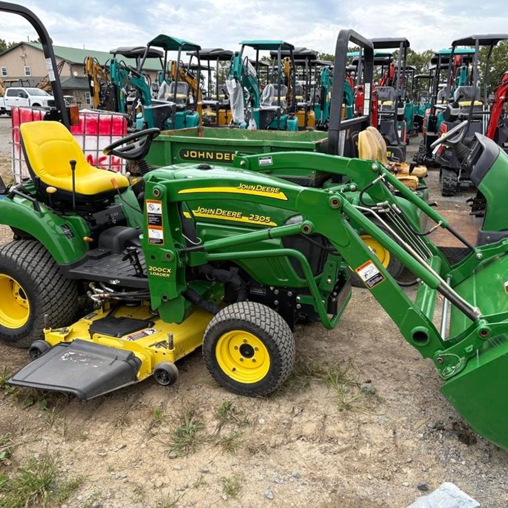 JOHN DEERE 2305