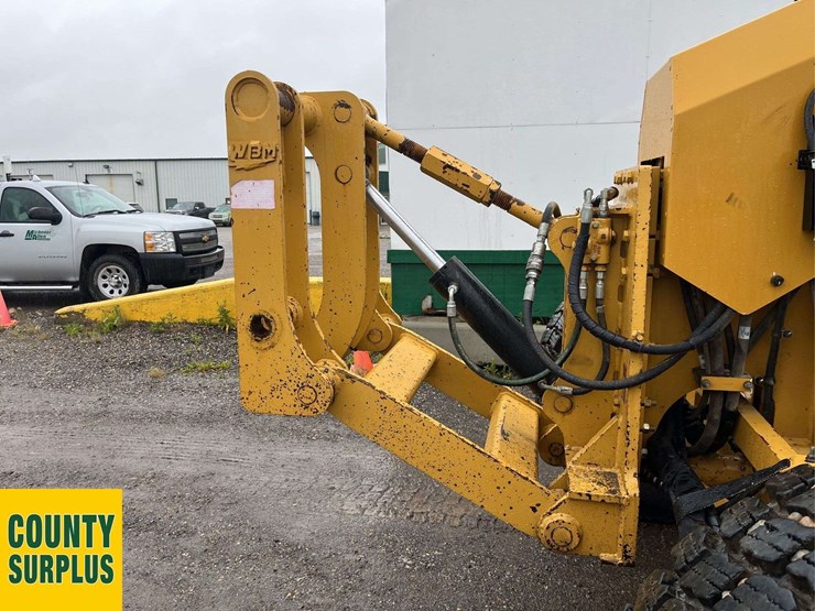 2015-caterpillar-160m-awd-image-14