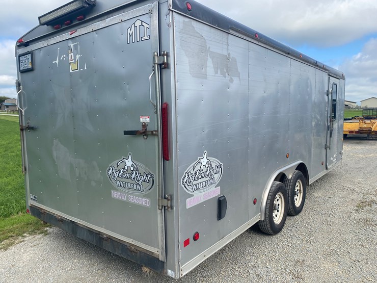 #3014-•-2011-middlebury-trailers-20'-tandem-axle-enclosed-trailer-(helenville,-wi)-(has-wi-title)-image-6