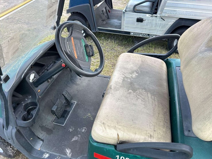 2014-club-car-electric-utility-cart-image-9