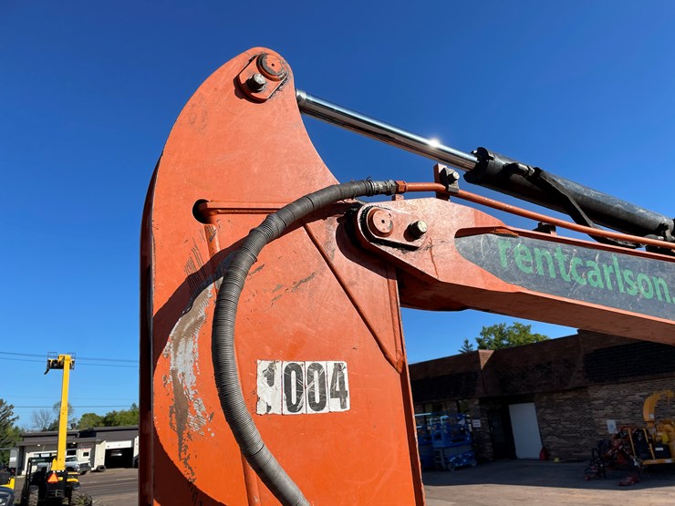 2019-hitachi-zx35u-image-10