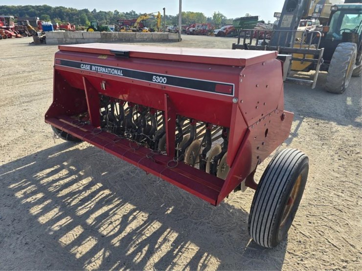 case-ih-5300-image-5
