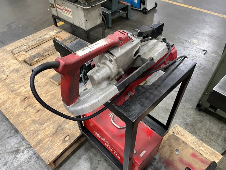 #8058-•-milwaukee-metal-cutting-band-saw-on-cart-image-3