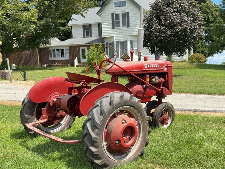 farmall-b-image-3