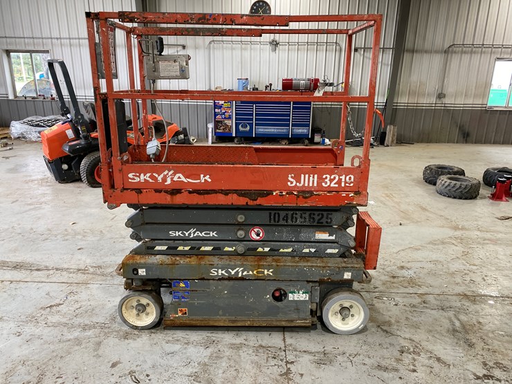2015-skyjack-sjiii3219-image-12