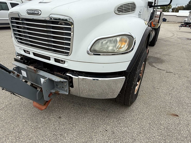 #2500-•-2005-freightliner-boom-truck-(has-wi-title)-(seymour,-wi)-image-14