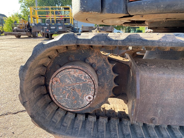 2019-hitachi-zx35u-image-26