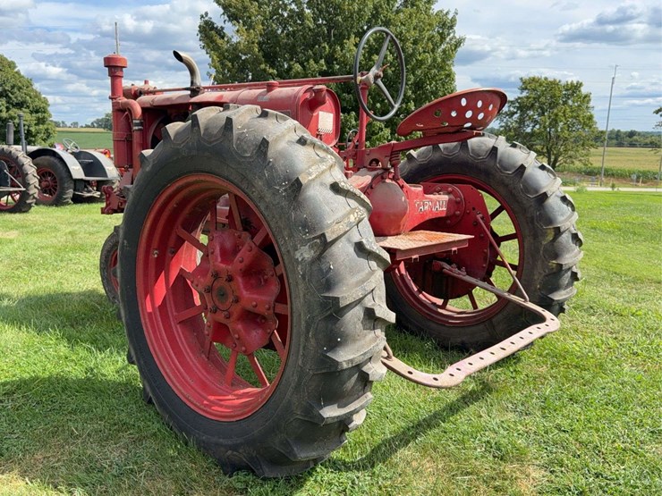 farmall-f-20-image-8