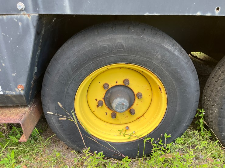 #104-•-atlas-copco-xahs-836-trailer-mounted-air-compressor-image-25