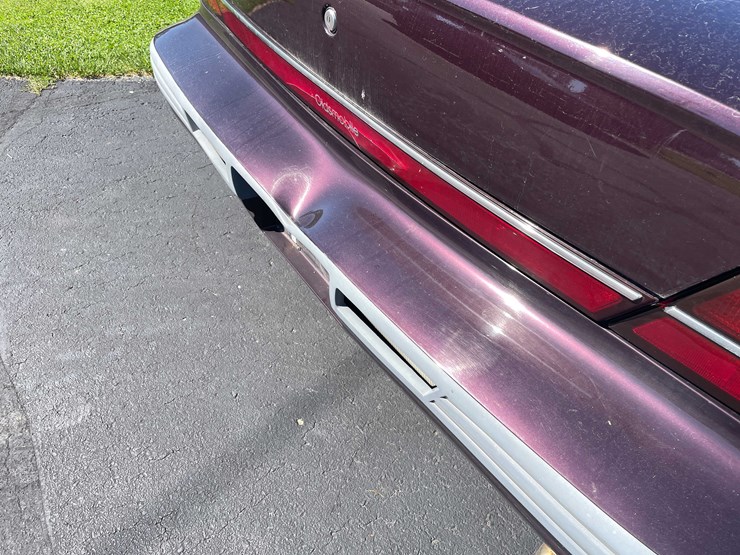 #3290-•-1994-oldsmobile-eighty-eight-(has-wi-title)-(kingston,-wi)-image-16
