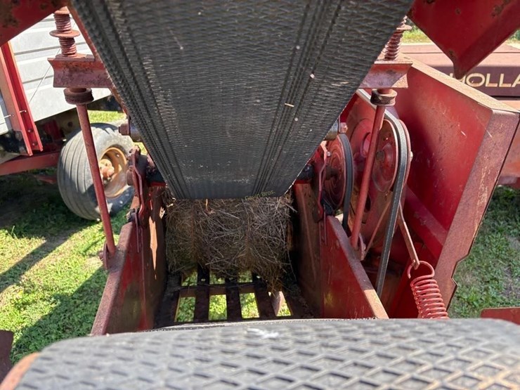 new-holland-310-image-6
