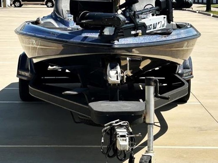 #209-•-2017-skeeter-fx21-boat-image-2