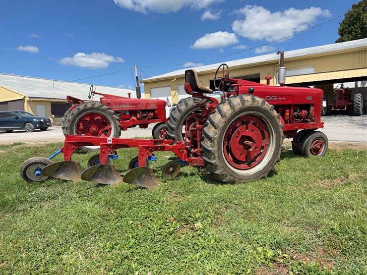 farmall-400-image-3