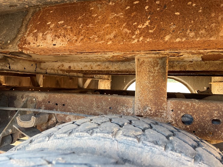 2001-ford-f550-image-38