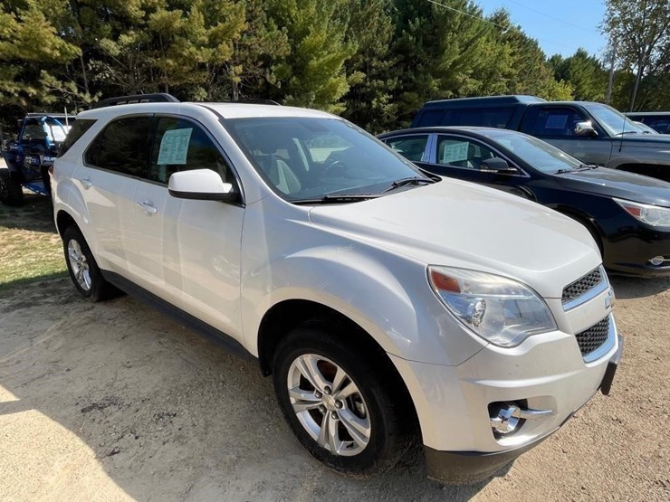 2015-chevrolet-equinox-lt-image-3