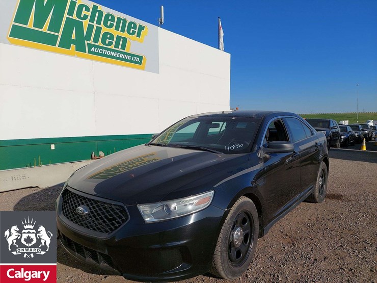 2014-ford-taurus-awd-4dr-sedan-image-1