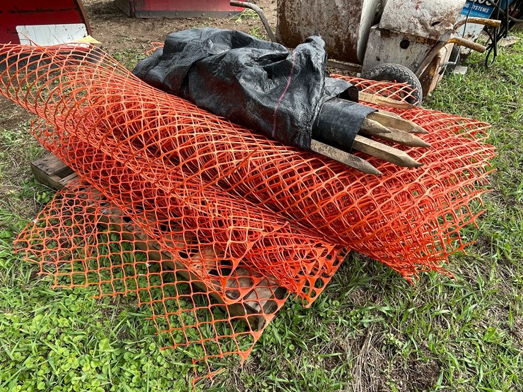 #1318-•-pallet-of-fencing-image-4