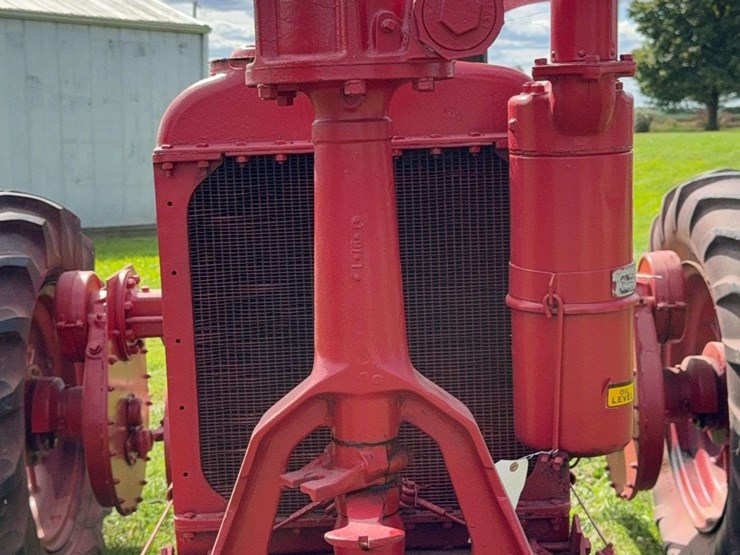 farmall-f-20-image-24