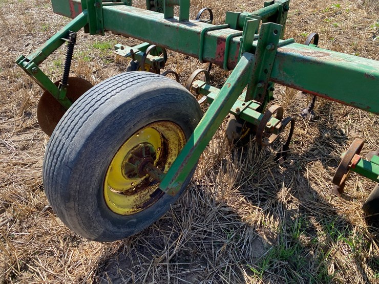 brillion-8-x-36”-row-cultivator-image-21